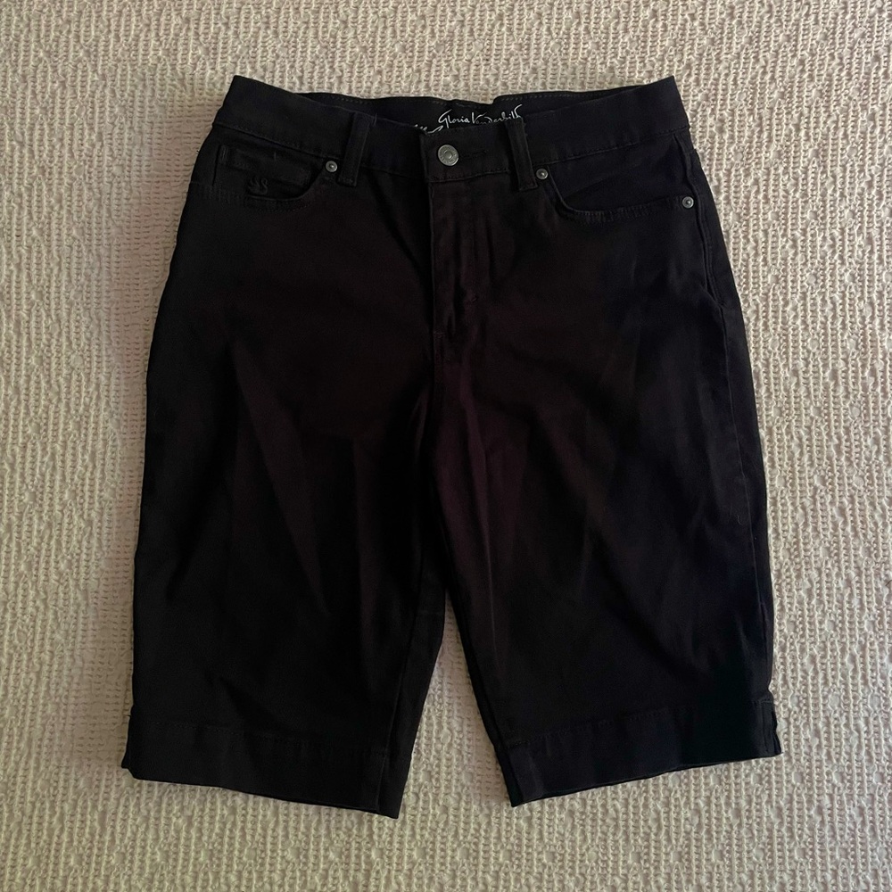GLORIA VANDERBILT BERMUDA SHORTS